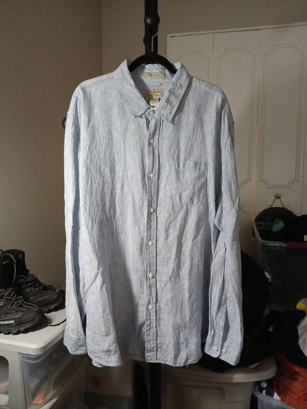 L.L. Bean Men's 100% Linen Light Blue Pinstripe Button-Down Shirt